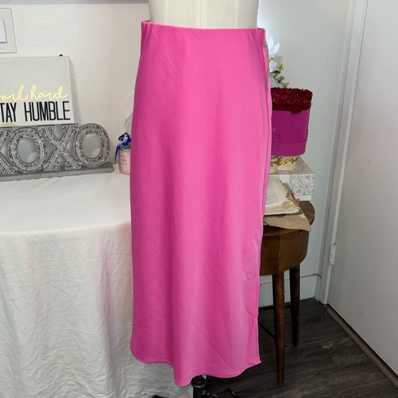 ANEWDay Skirt - Picture 2 of 12